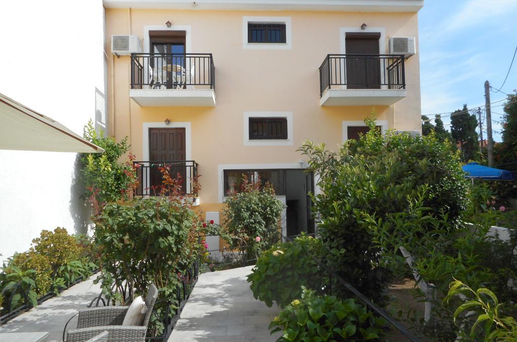 La Plage Hotel Kokkari Exterior photo